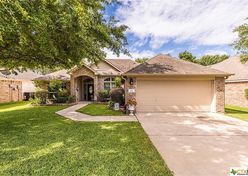 1st image of 2611 Blue Meadow Dr