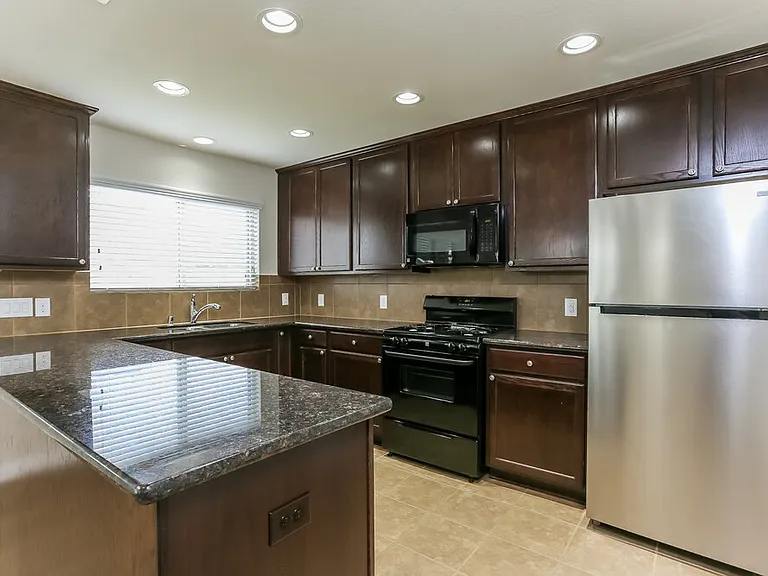 13230 Chanel Dr — Photo 7