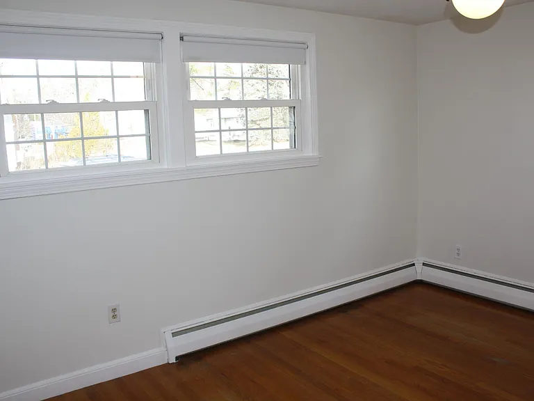 129 Wayside Rd — Photo 16