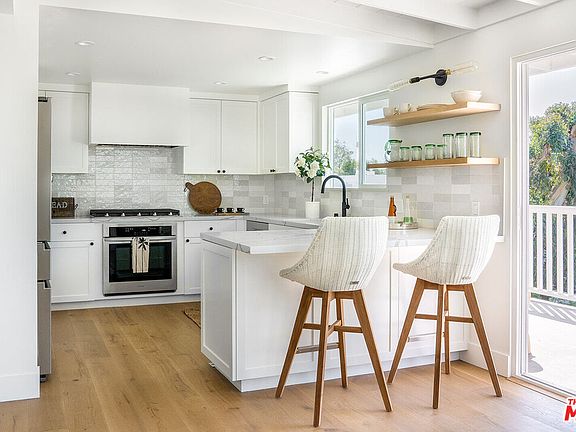 3rd image of 31254 Bailard Rd