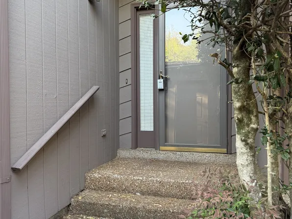 901 Holly Frst, Nashville, TN 37221