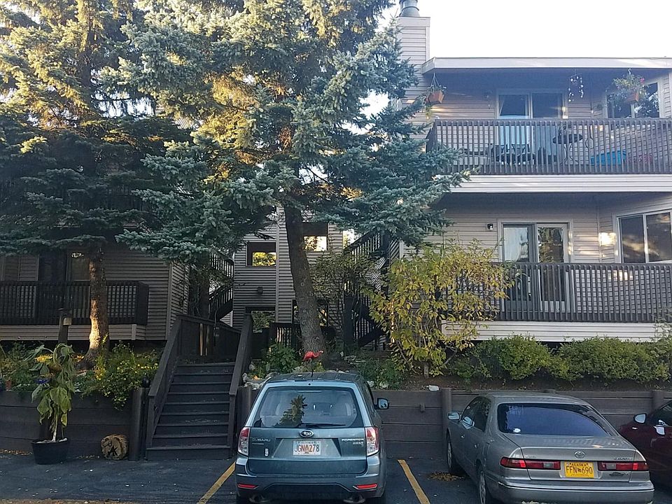 exterior of unit (lower)