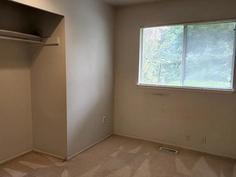 12507 NE 87th Ct — Photo 11