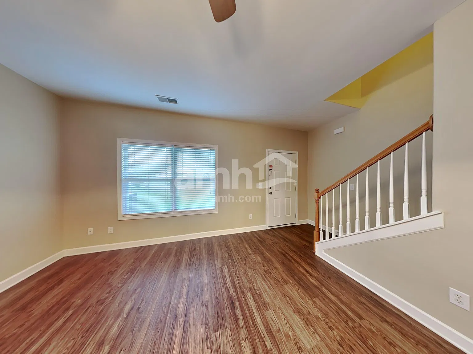 3 bed, 2.5 bath, 1778 sqft, $2,260 — Photo 4