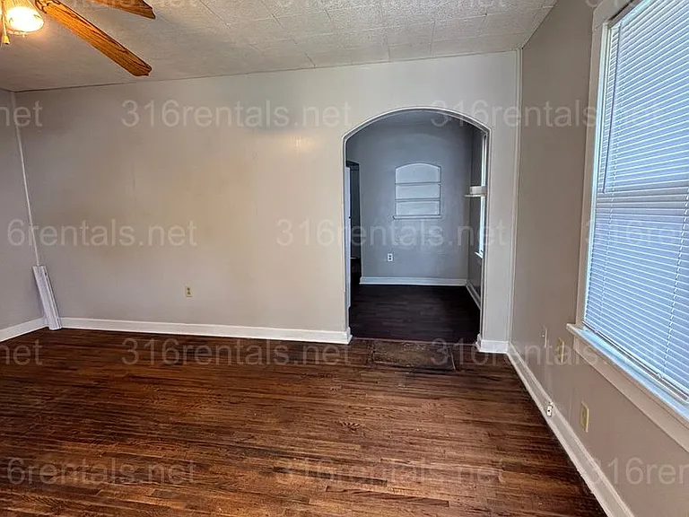 106 S Arthur St — Photo 10