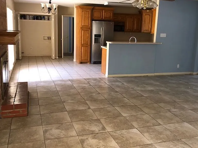 1334 Glenwood Dr — Photo 6