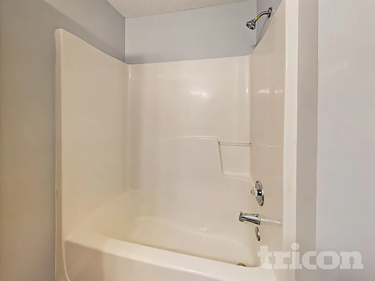 184 Kings Crossing Ct — Photo 15