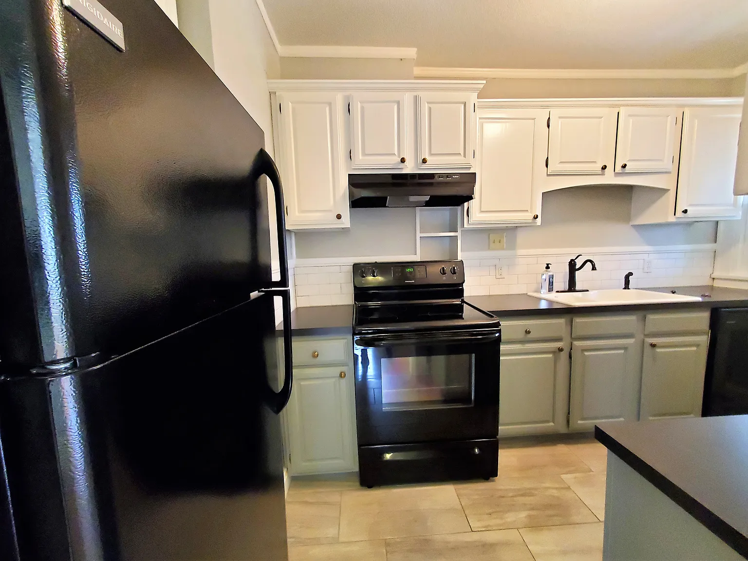 1 bed, 1000 sqft, $800 — Photo 3