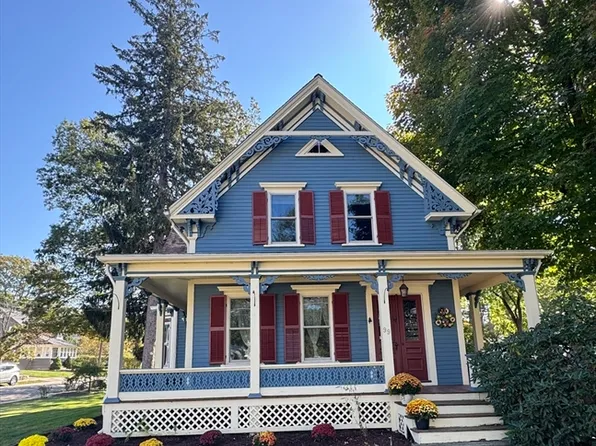 99 Pleasant St, Franklin, MA 02038