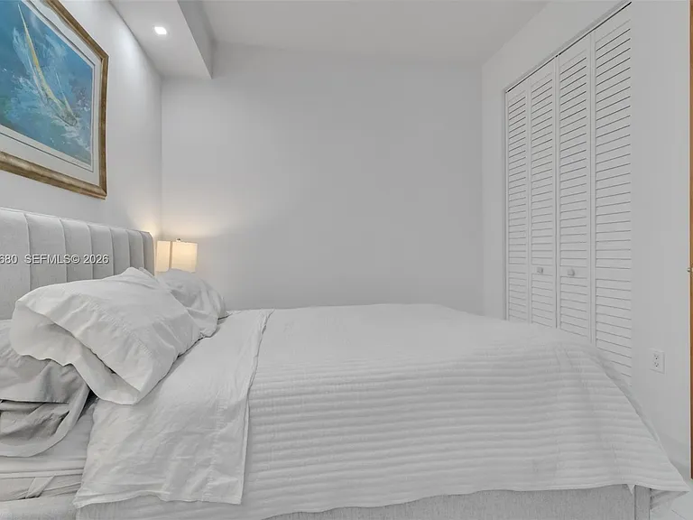 5701 Collins Ave #Penthouse 08 — Photo 16