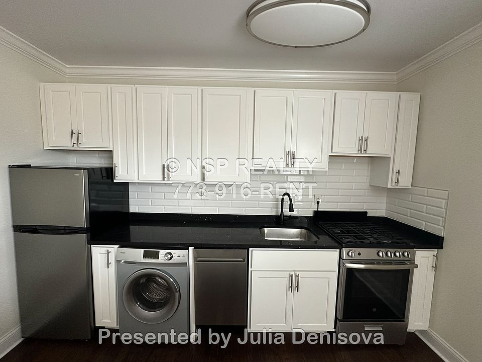 1st image of 918 Green Bay Rd #3