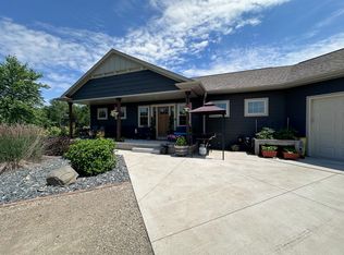 7632 Stoney Creek Ln, Oconto, WI 54153