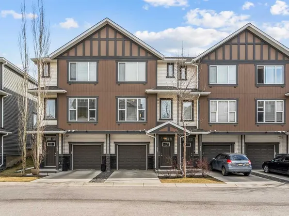 151 N New Brighton Walk SE, Calgary, AB T2Z 5C7