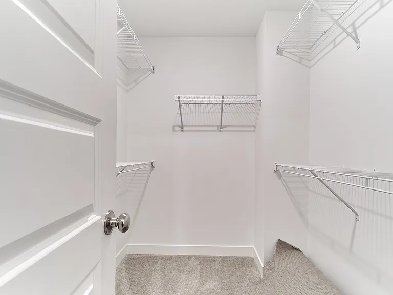 422 Eisenhower St — Photo 36