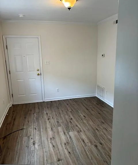 22756 Lawrence Ave #6 — Photo 2