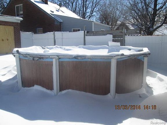 3rd image of 10639 Whitehill St