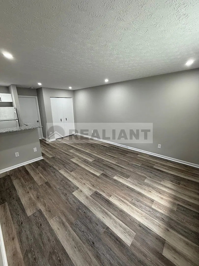 1 bed, 1.0 bath, 900 sqft, $1,175 — Photo 3