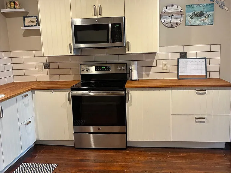 113 Walton St #C — Photo 6