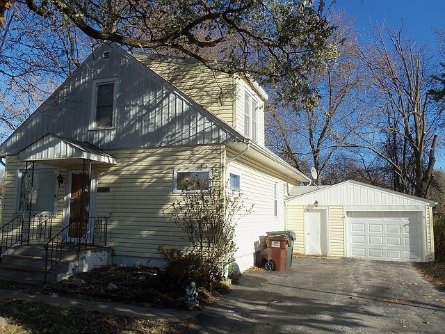 1st image of 17217 Center Ave