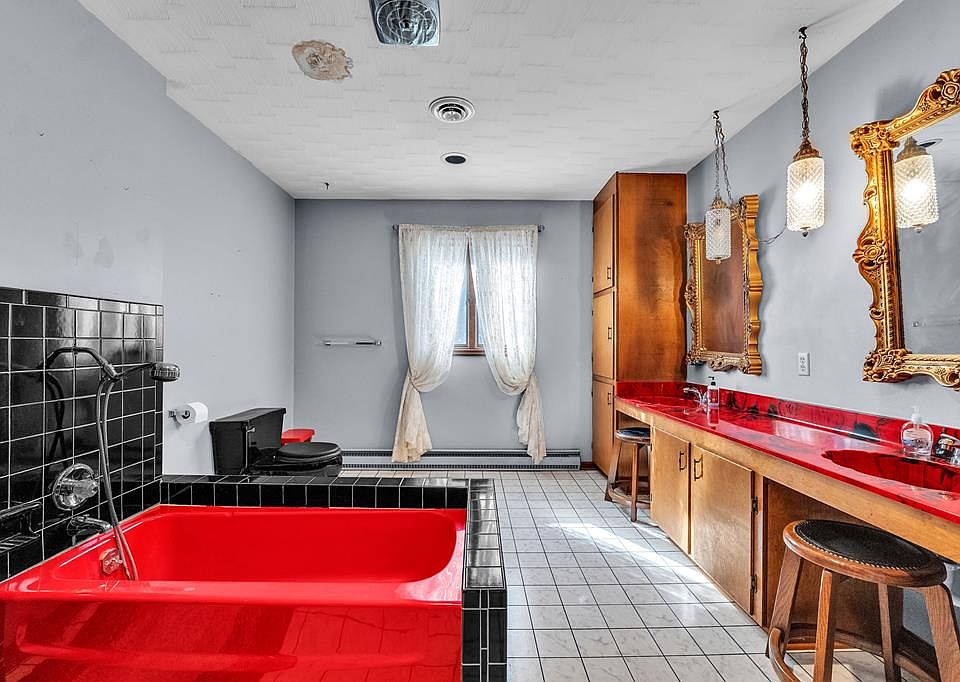 37th image of this home