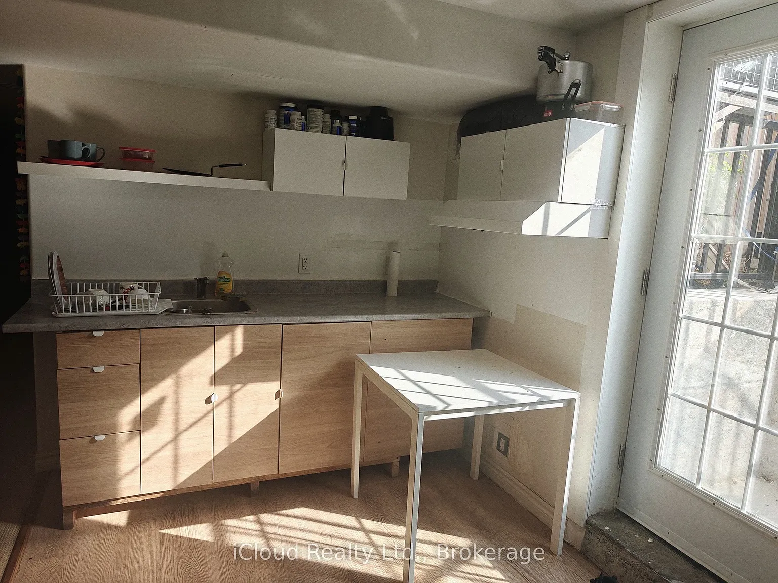 2 bed, $1,600 — Photo 4