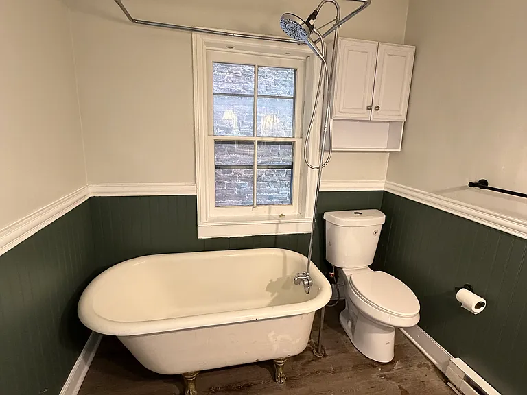 105 E Main St #2 — Photo 37