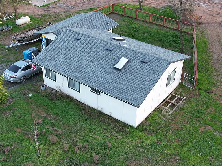 4478 Skippers Ln — Photo 1