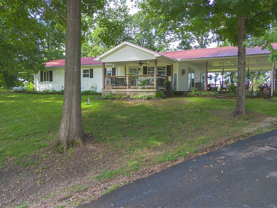 1st image of 166 Beechview Dr