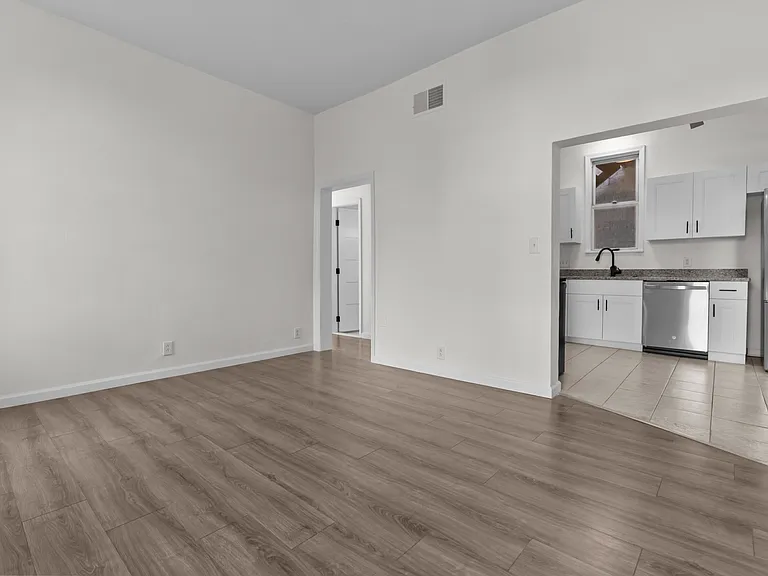 346 Fairfax Ave #1 — Photo 10