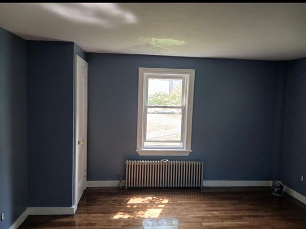 543 Turnpike St #1R