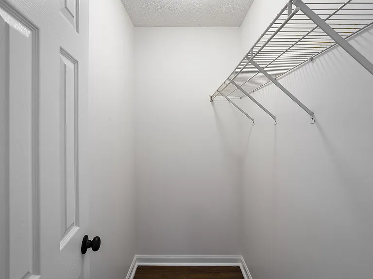 415 E Roosevelt Ave #B — Photo 10