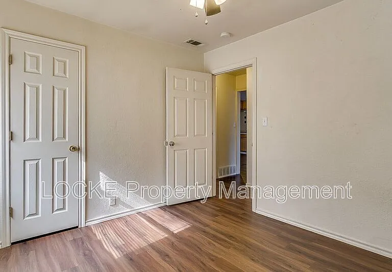 3421 S University Dr #D — Photo 9