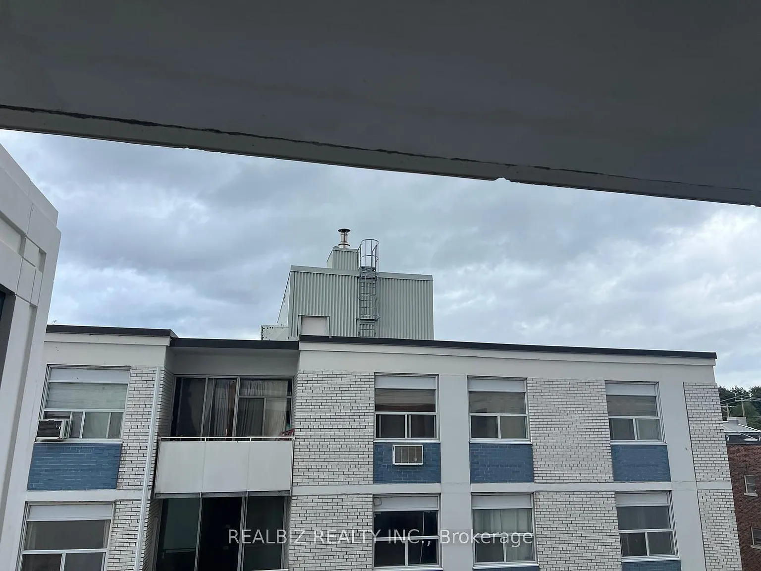 2 bed, $3,299 — Photo 1
