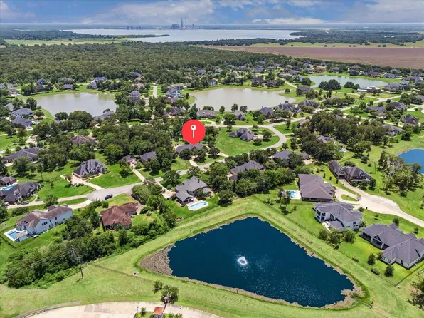 8827 Aubrey Ln, Richmond, TX 77469