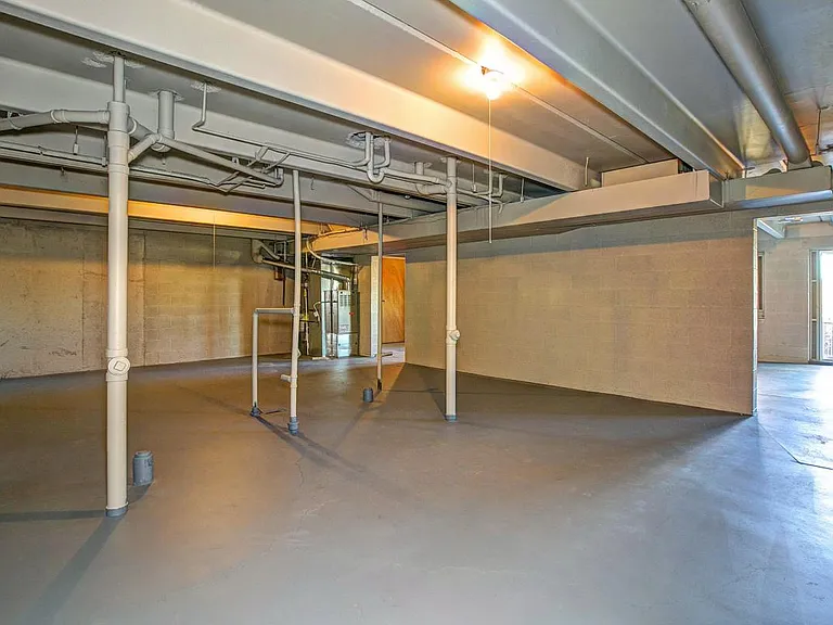 10065 W 35th Ave — Photo 17