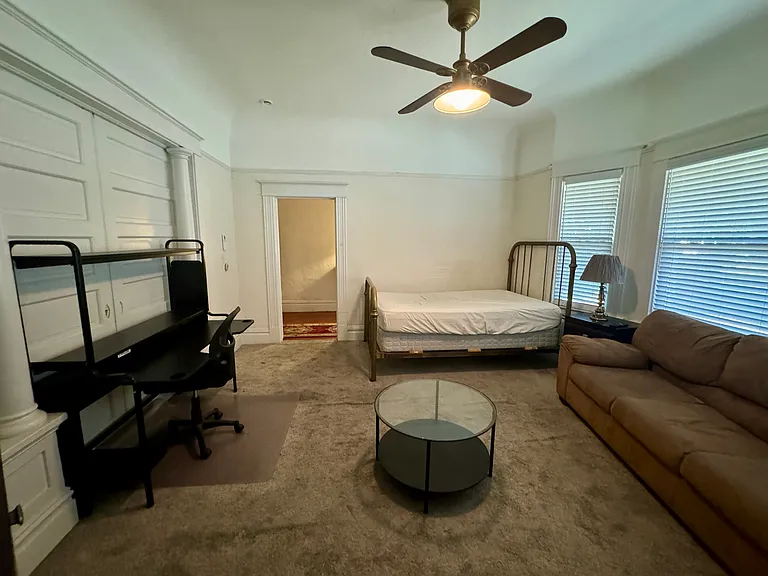 102 W Fulton St #1 — Photo 3