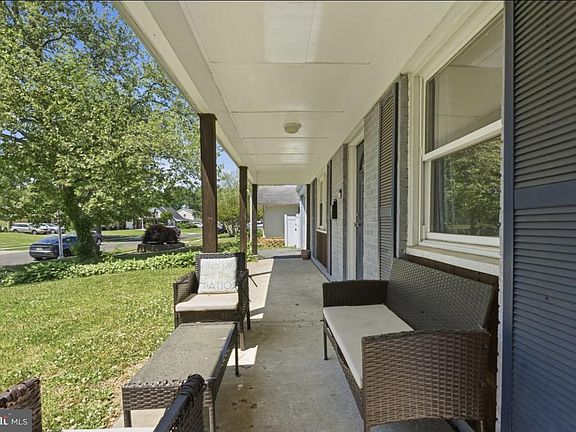 3rd image of 19 Earnshaw Ln