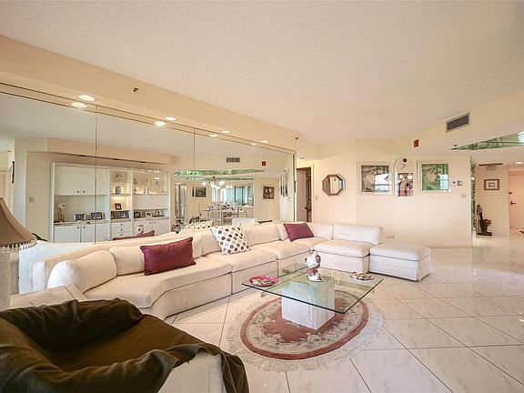 4th image of 7100 Radice Court #507