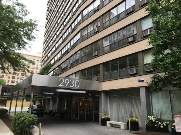 2930 N Sheridan Rd APT 403, Chicago, IL 60657