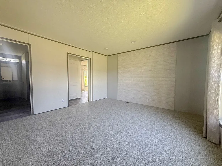 175 Oak Ln — Photo 25