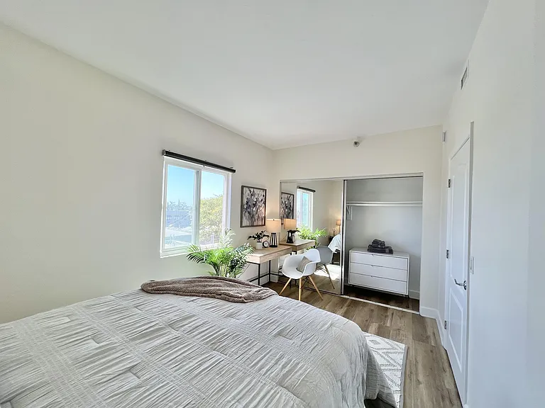 2828 University Ave #301 — Photo 11