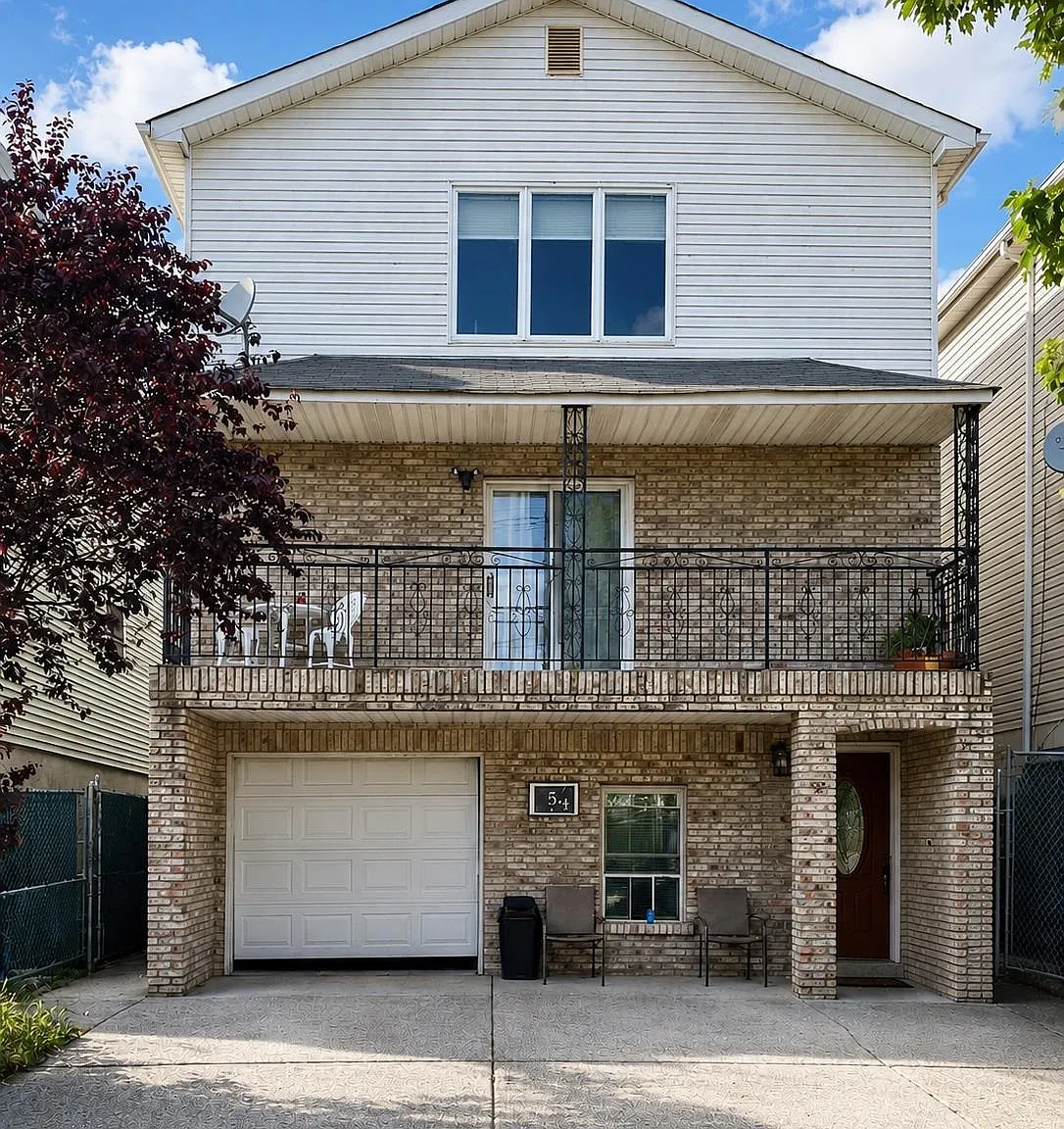 3 bed, 2.0 bath, $2,650 — Photo 2