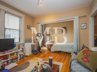 11 Park Dr APT 20, Boston, MA 02215