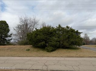 7920 W Sandidge Rd, Olive Branch, MS 38654