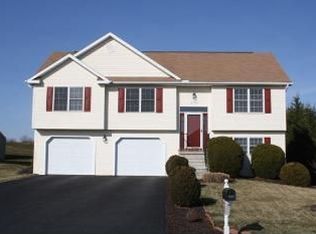 2745 Coldspring Rd, York, PA 17404