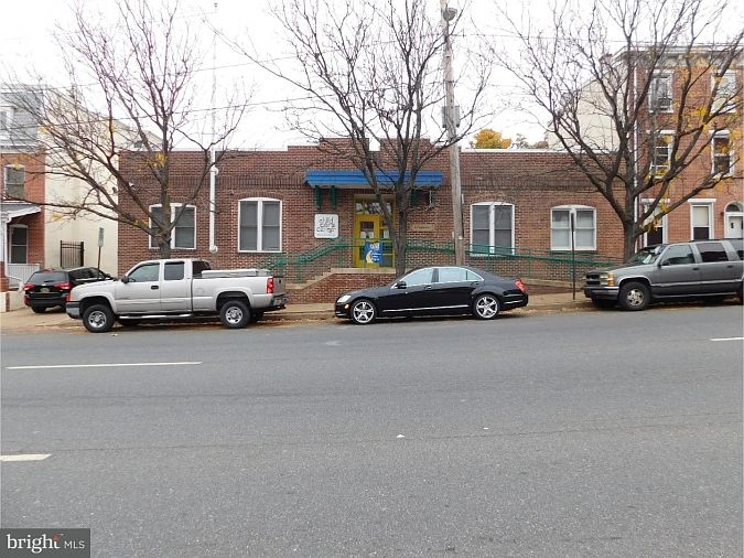 1st image of 221 N Jackson St