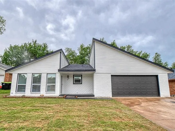 4700 Brookwood Dr, Noble, OK 73068