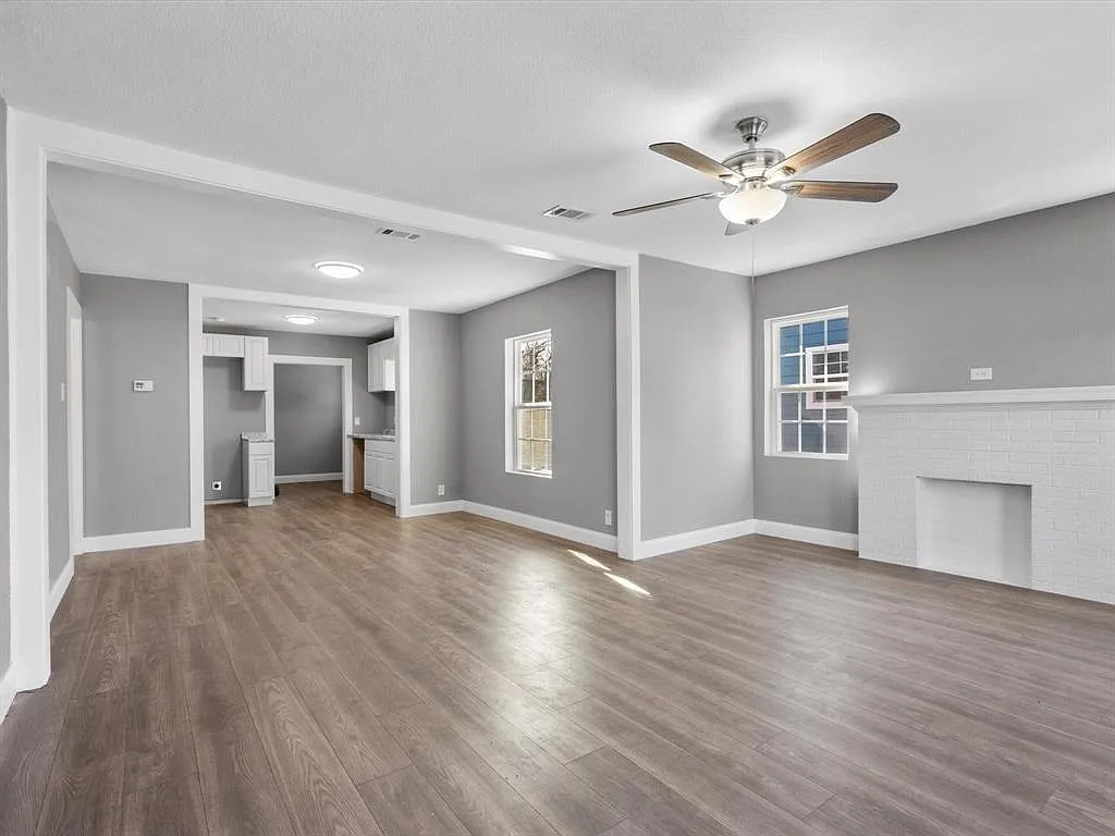 3 bed, 1284 sqft, $2,200 — Photo 4