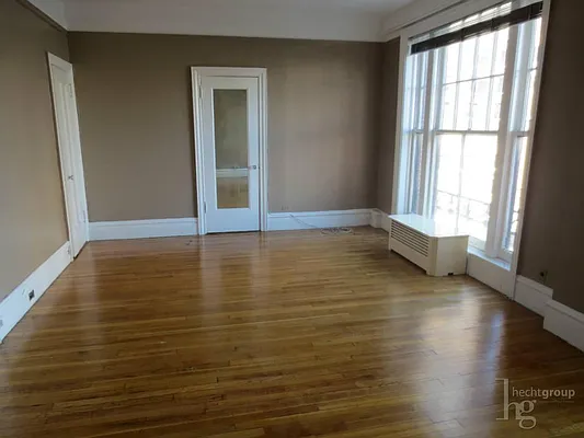 Rented by Hecht Group | media 8