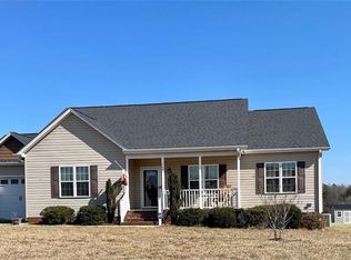 7007 Rock Pointe Pl, Liberty, NC 27298